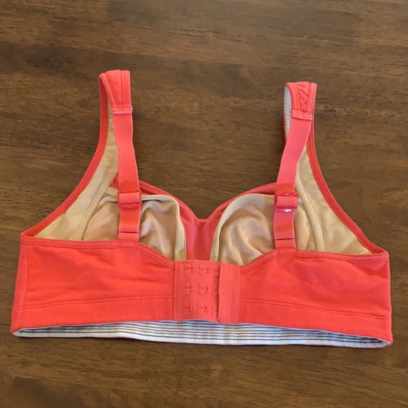 Lululemon athletic sports bra - Picture 4 of 11